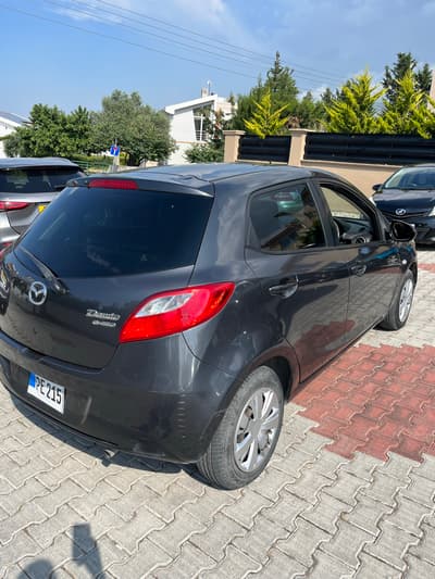 Mazda Demio — 6