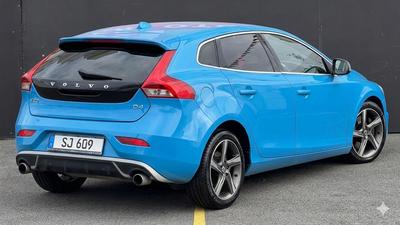 Volvo V40 — 2
