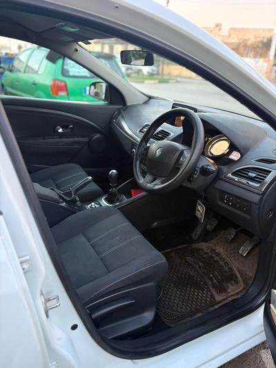 Renault Fluence — 6