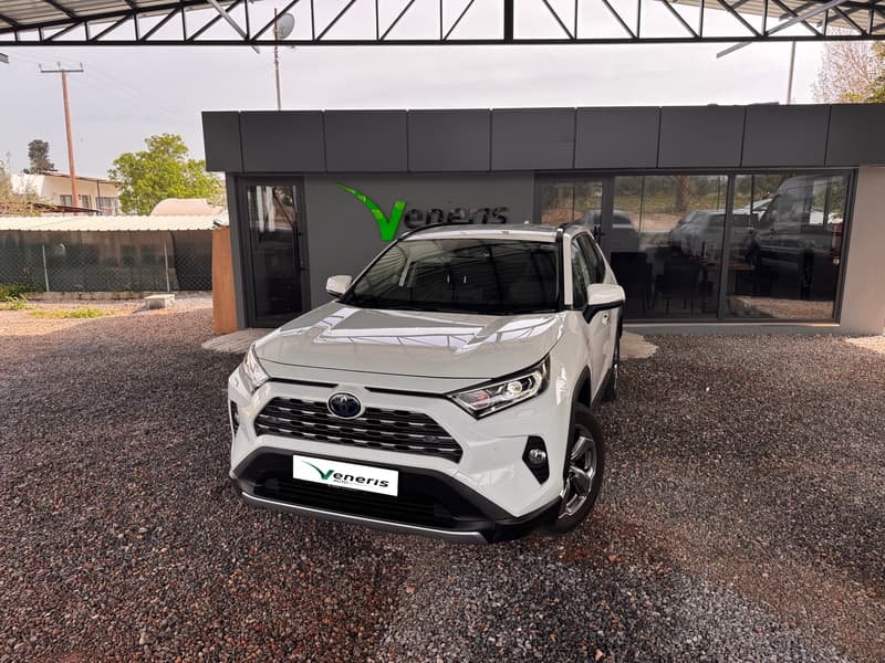 TOYOTA RAV4 — 1/10