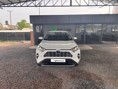 TOYOTA RAV4 — 2