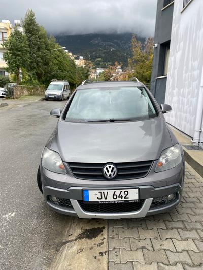 Volkswagen Golf — 1
