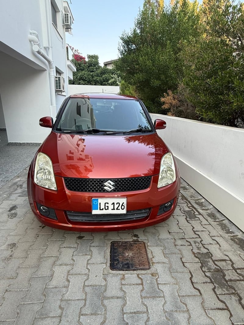Suzuki Swift — 1