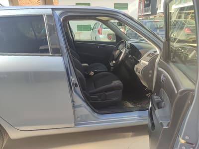 Suzuki Swift — 2