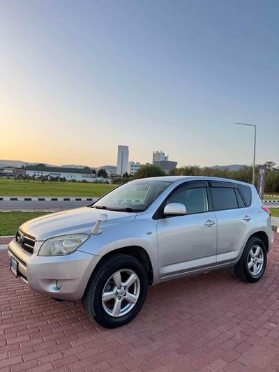 Toyota RAV4 — 2