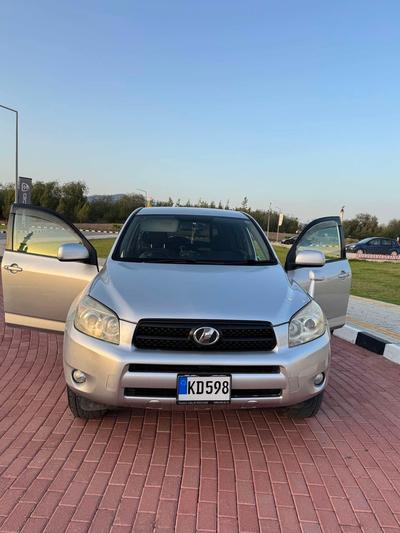 Toyota RAV4 — 3