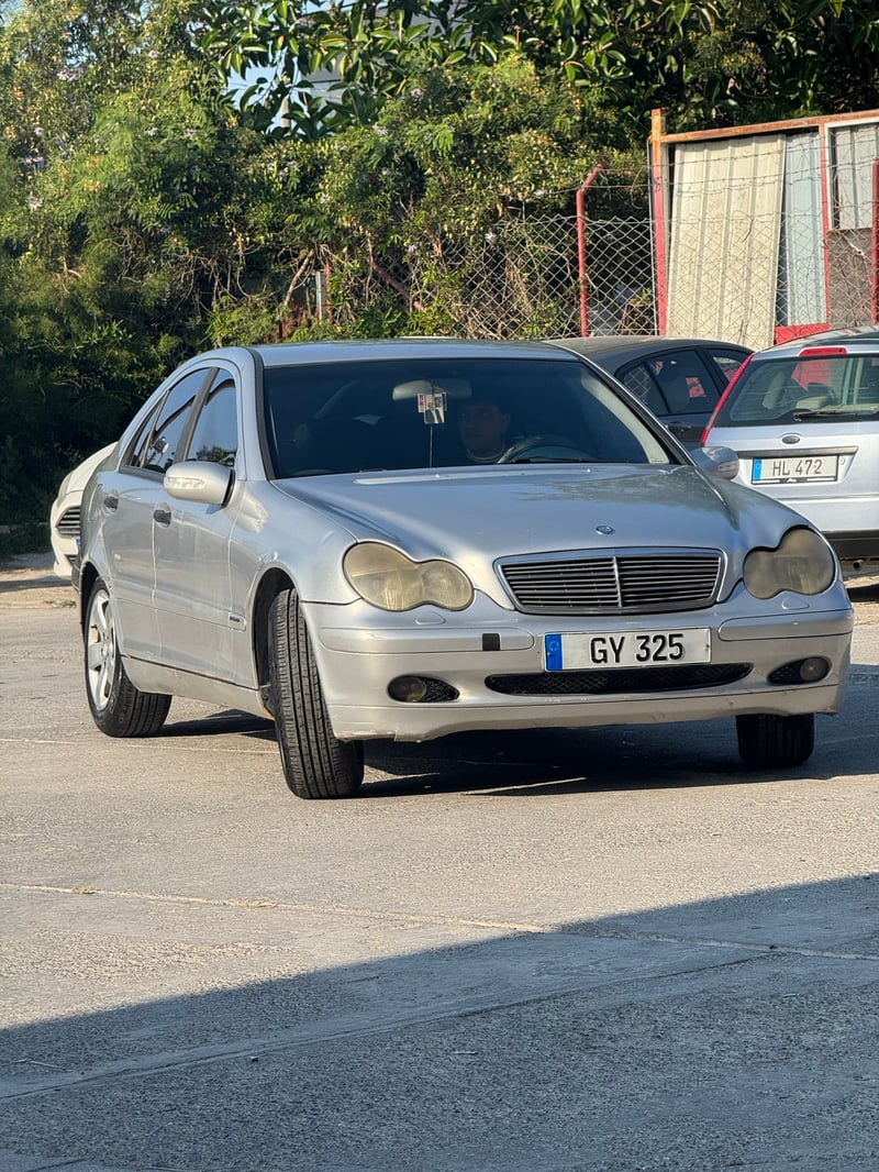 Mercedes-Benz C 200 — 9