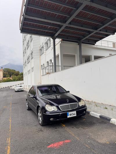 Mercedes-Benz C 200 — 2