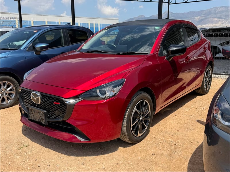 Mazda 2 — 1/6