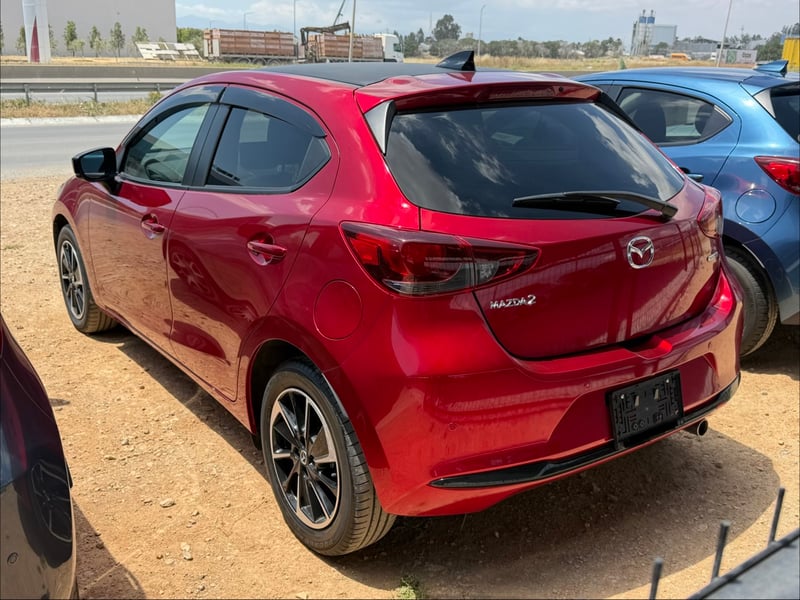 Mazda 2 — 4