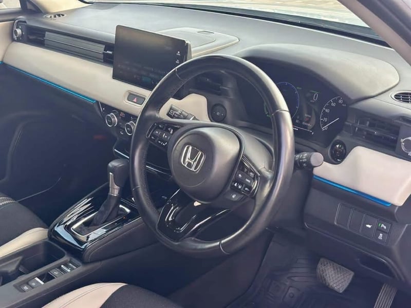 Honda Vezel — 8