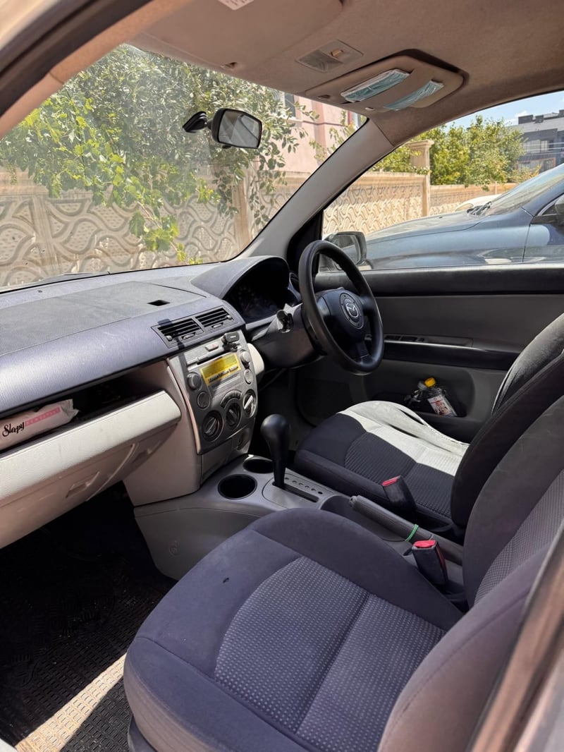 Mazda Demio — 8