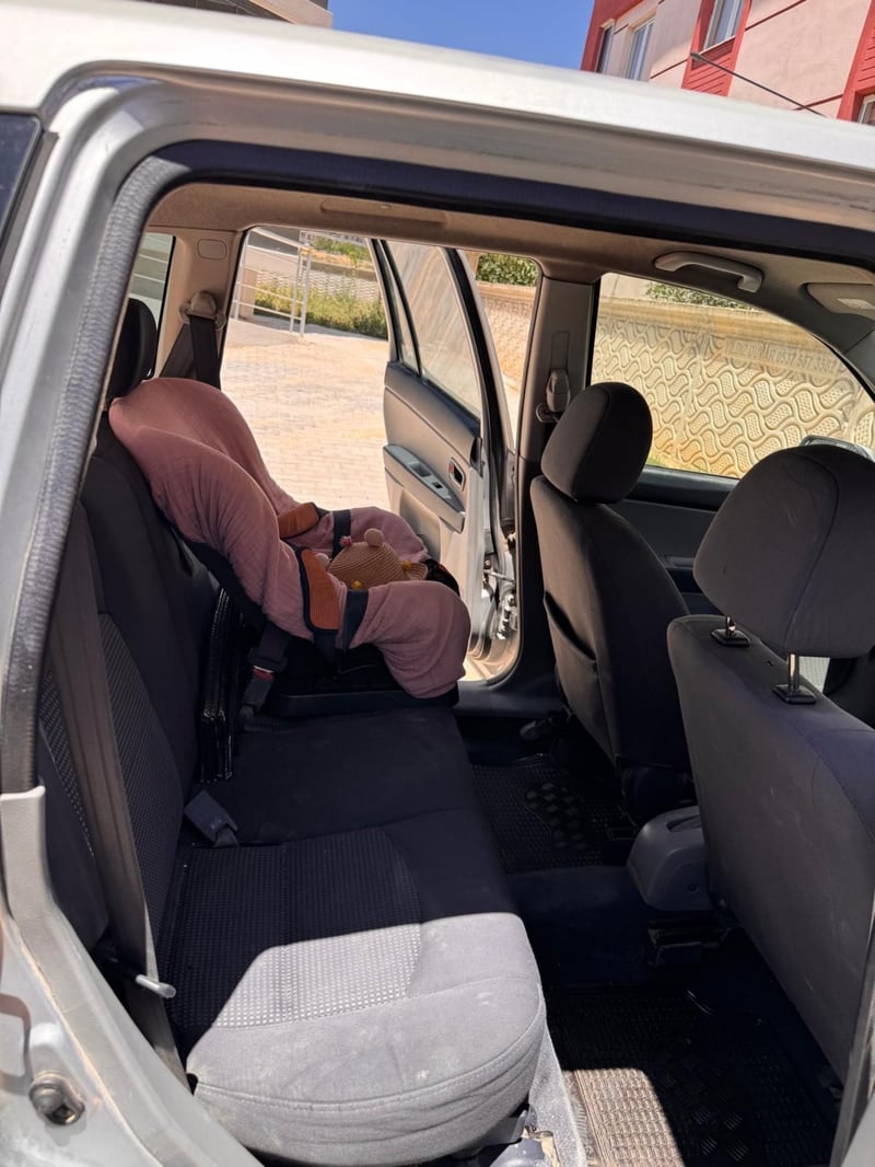 Mazda Demio — 10