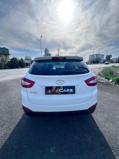 Hyundai ix35 — 10