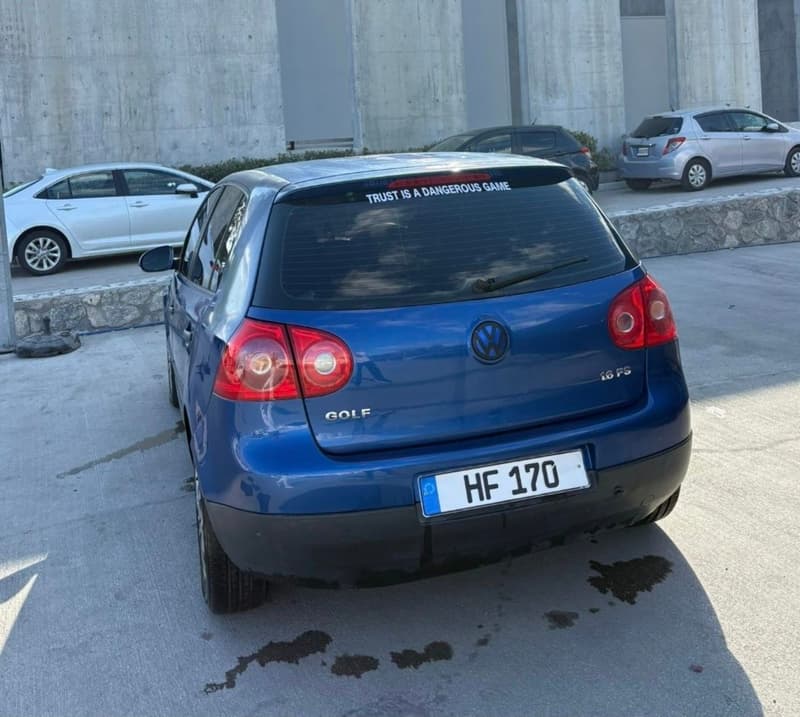Volkswagen Golf — 1/6