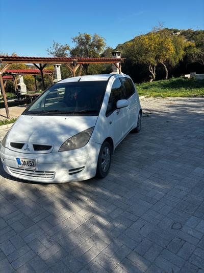 Mitsubishi Colt — 3