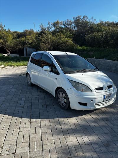 Mitsubishi Colt — 4