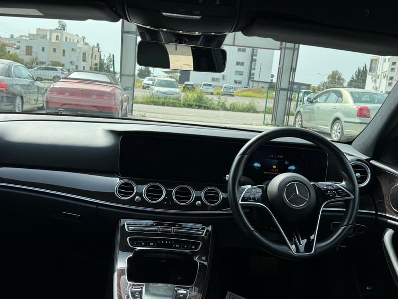 Mercedes-Benz E 220d — 8
