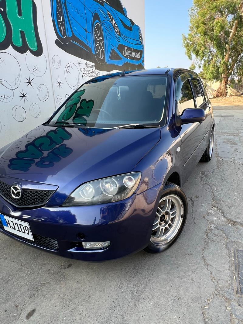 Mazda Demio — 1/9