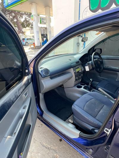 Mazda Demio — 8