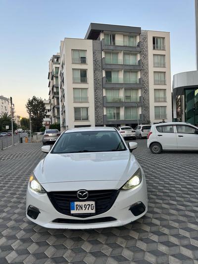 Mazda Axela — 6