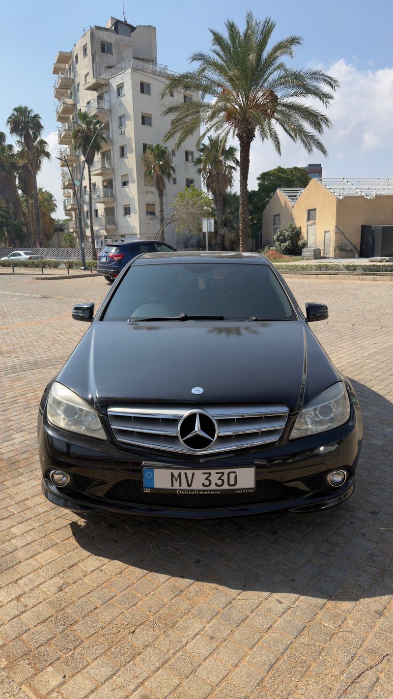 Mercedes-Benz C 180 — 4