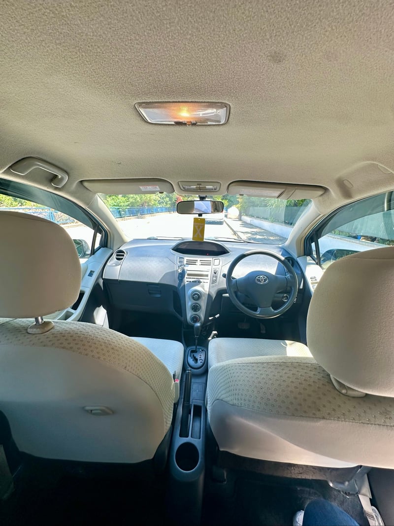Toyota Vitz — 5