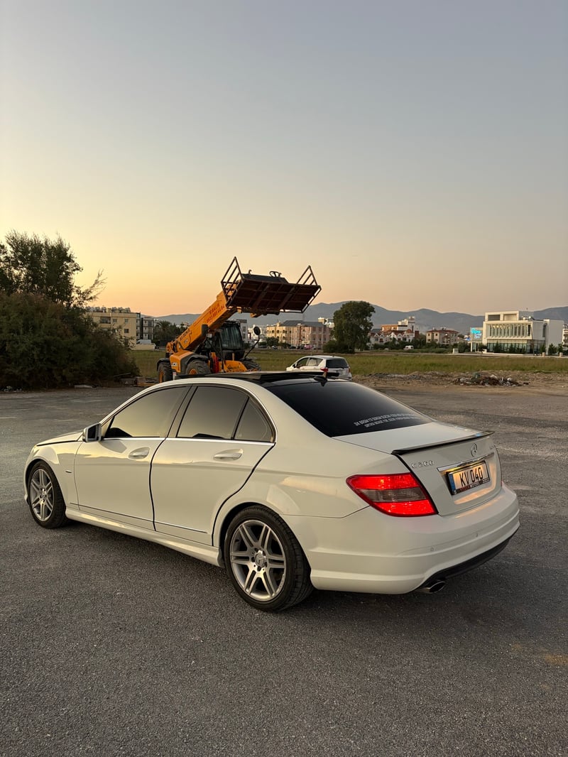 Mercedes-Benz C 200 — 3