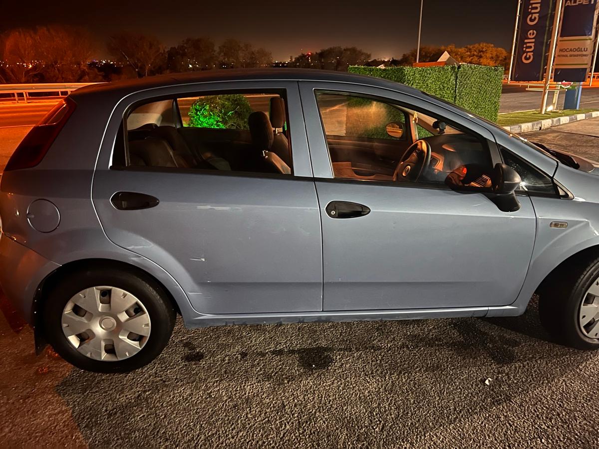 2009 Fiat Punto 4