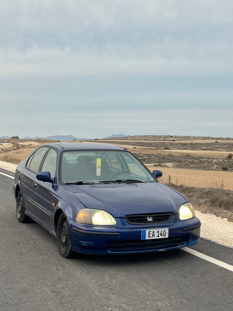 Honda Civic — 1/3