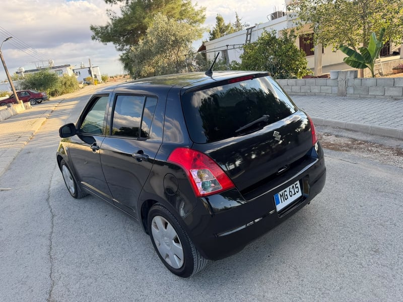 Suzuki Swift — 4
