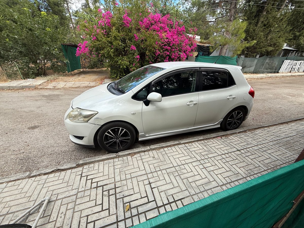 2007 Toyota Auris 3