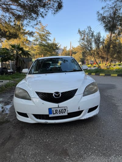 Mazda Axela — 1