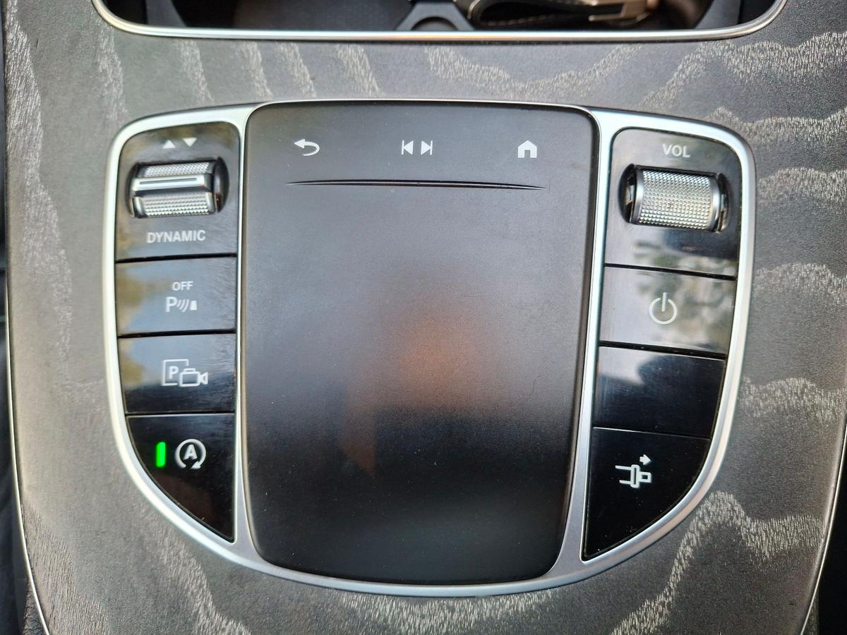 2021 Mercedes-Benz E 220d 9