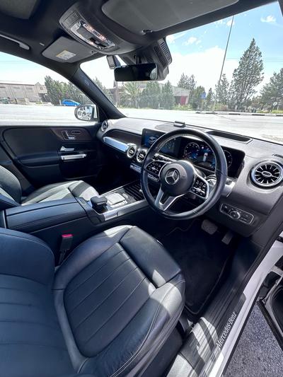 Mercedes-Benz GLB 200d — 3