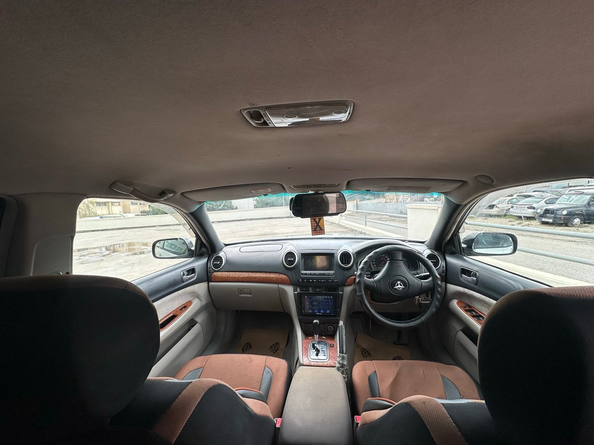 2003 Toyota Verossa 7
