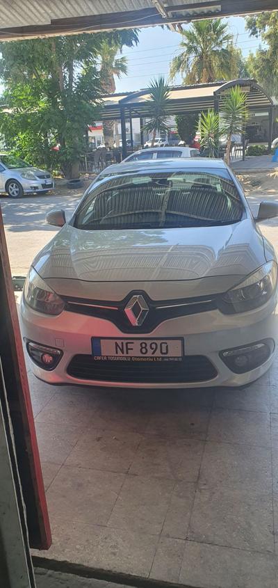 Renault Fluence — 1