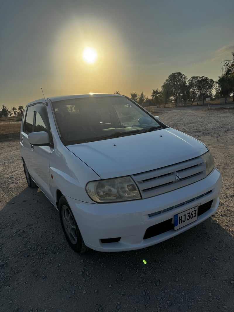 Mitsubishi Mirage — 3