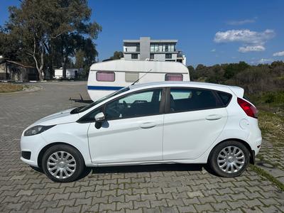 Ford Fiesta — 3
