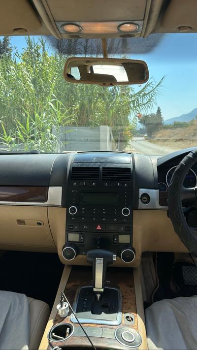 Volkswagen Touareg — 7