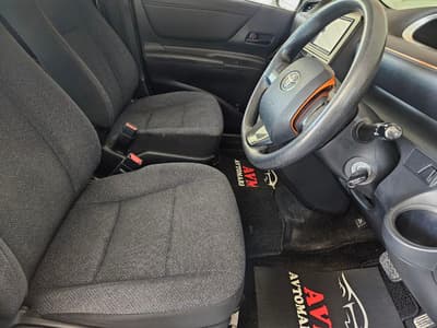 Toyota Sienta — 7