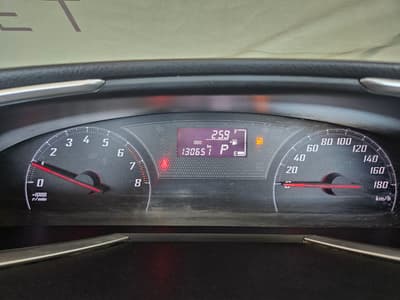 Toyota Sienta — 9