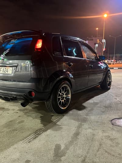 Ford Fiesta — 1