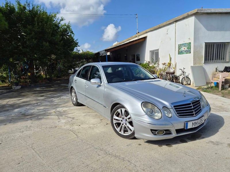 Mercedes-Benz E 280 — 3
