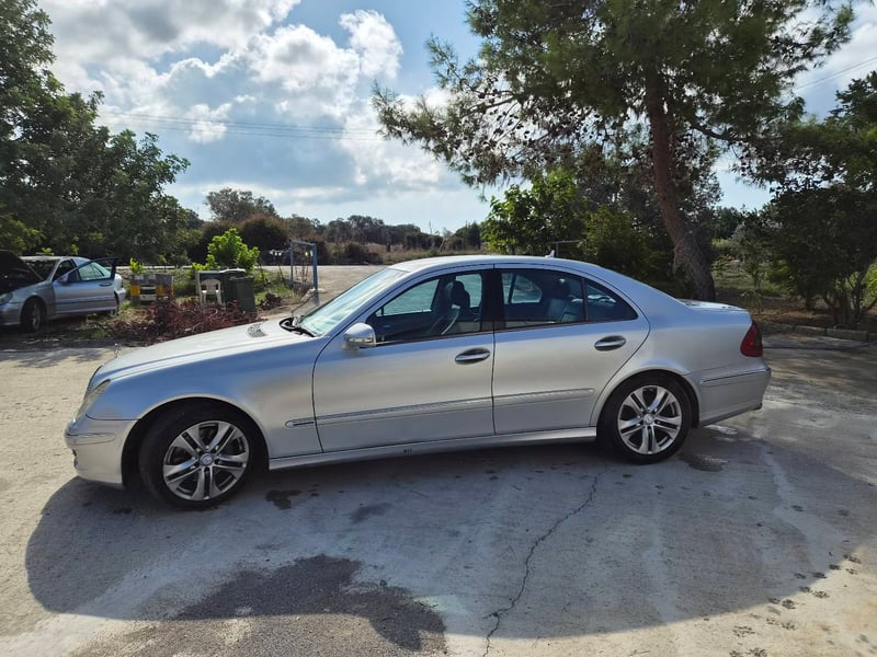 Mercedes-Benz E 280 — 5