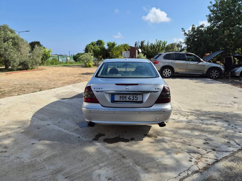 Mercedes-Benz E 280 — 6