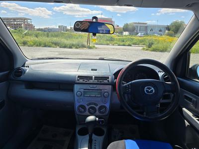 Mazda Demio — 6