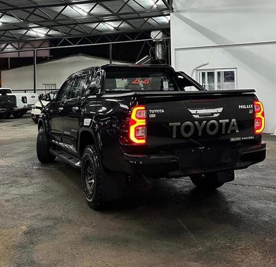 Toyota Hilux — 3