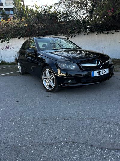 Mercedes-Benz C 180  — 1