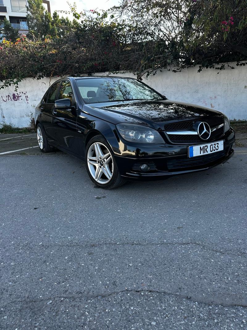Mercedes-Benz C 180  — 1/6